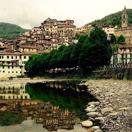 Sul Ponte Affittacamere Pigna Exterior photo